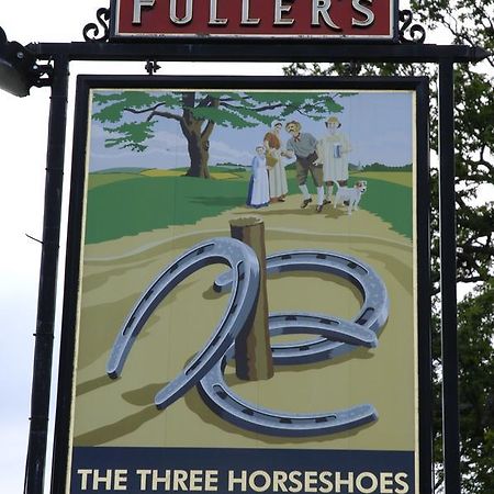 The Three Horseshoes Hotel Alton  Kültér fotó