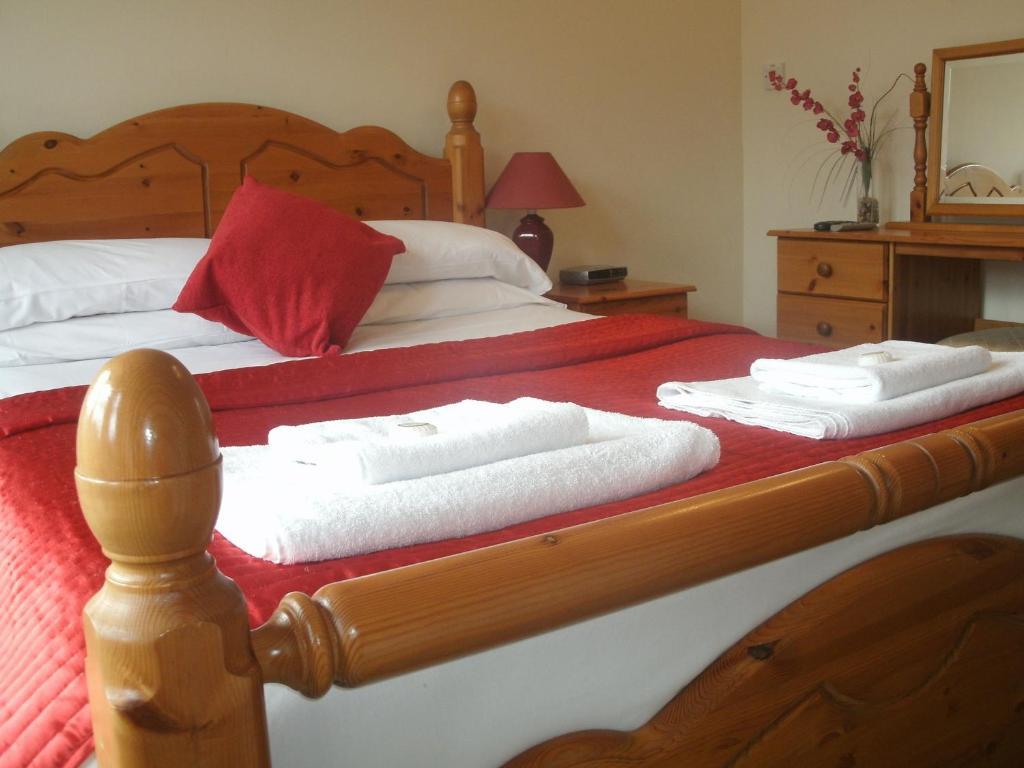 The Three Horseshoes Hotel Alton  Kültér fotó